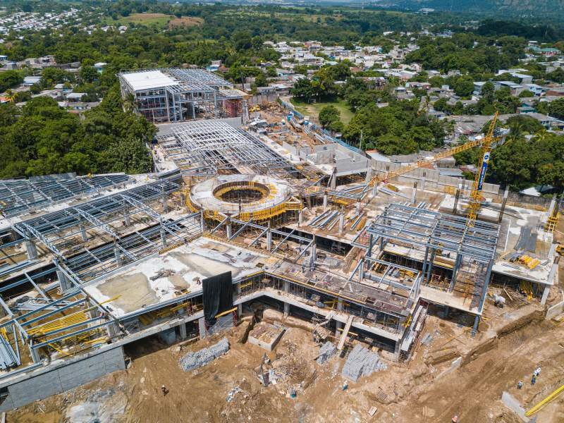 El Salvador Centro Comercial Plaza Mundo Apopa Tiene 50 De Avance Revista Estrategia Negocios